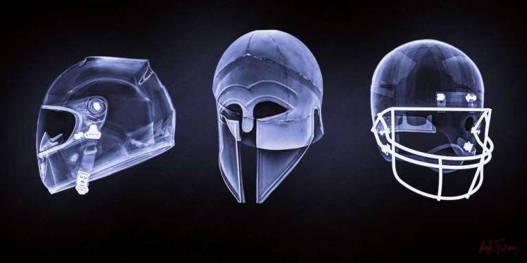 Skulls x3 - Hugh Turvey