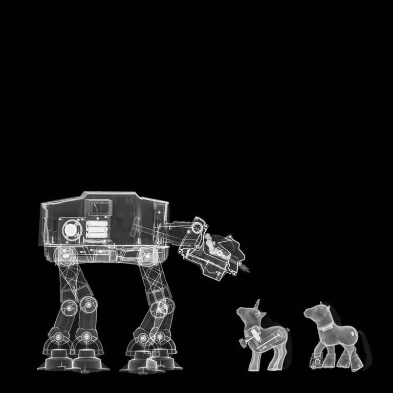 AT-AT v MLP - Hugh Turvey