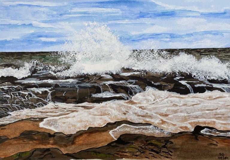 Breaking surf - Sue L Davis